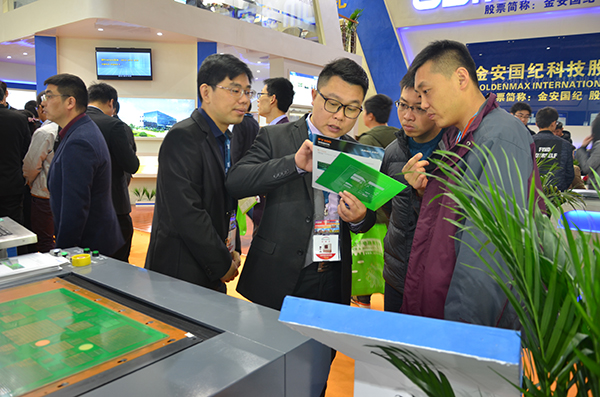 客户了解产品并合作 客户了解产品并合作